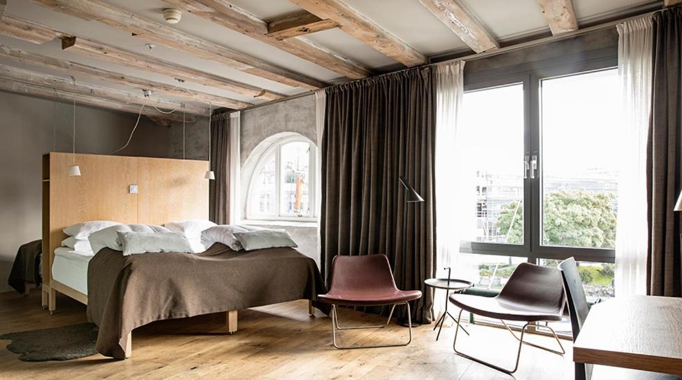 Hotel Brosundet Олесун Екстериор снимка