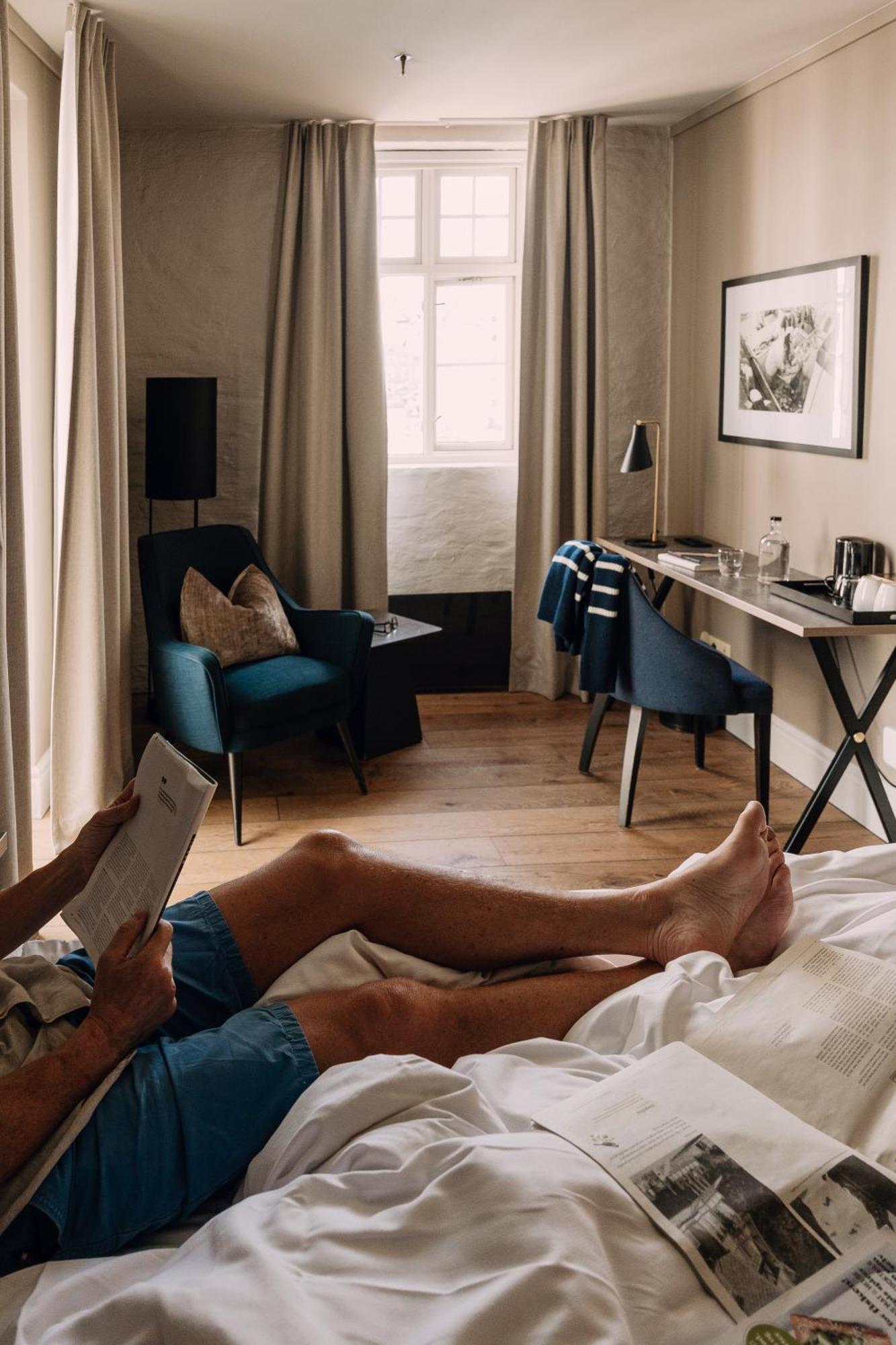Hotel Brosundet Олесун Екстериор снимка